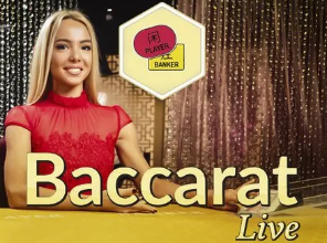 镜报：英乙一场比赛因无人机一度暂停4分钟，裁判让球员离场